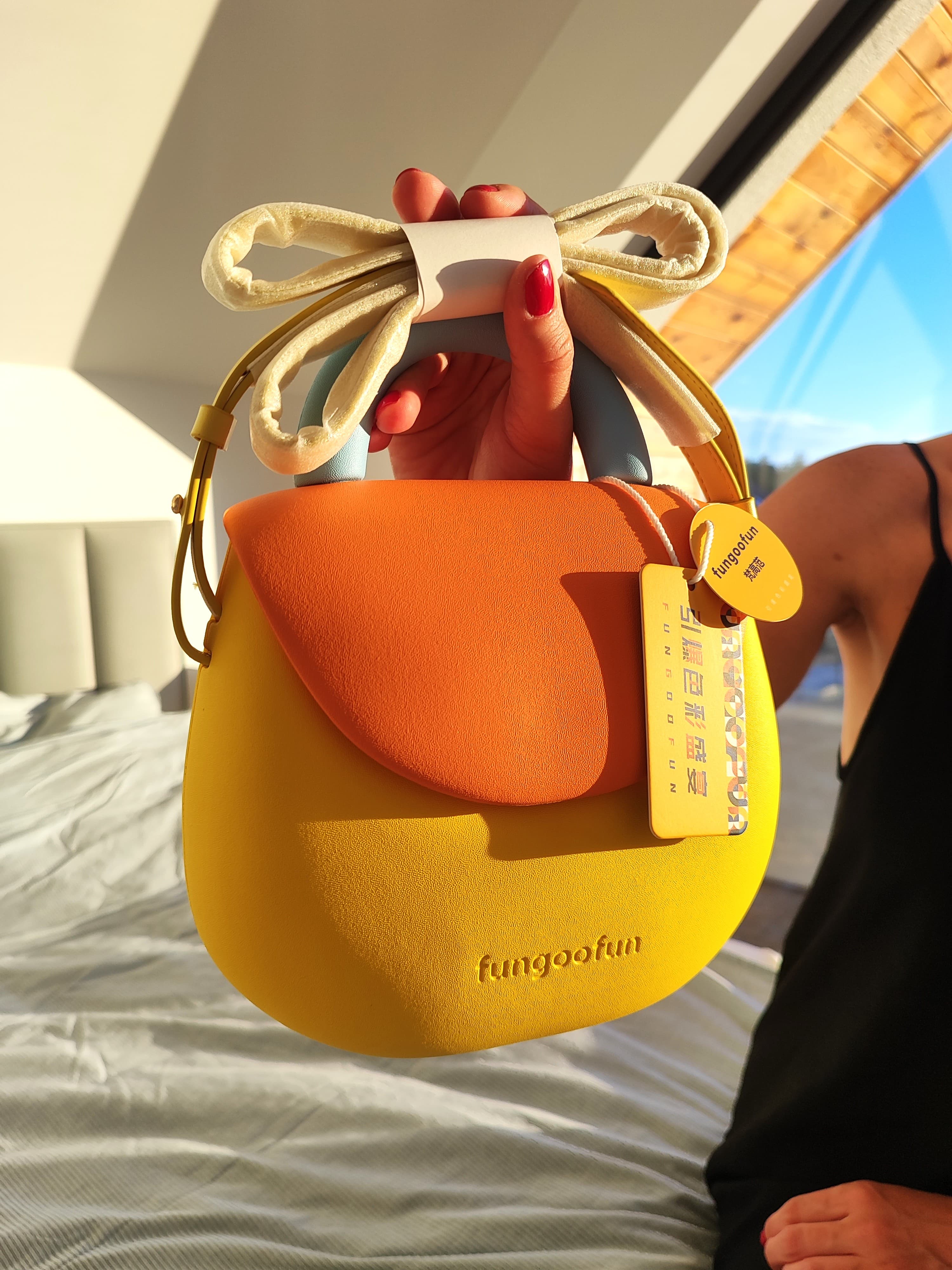 DAMSKA TORBA LISTONOSZKA WODOODPORNA MODNE KOLORY PRZESTRONNA🎒